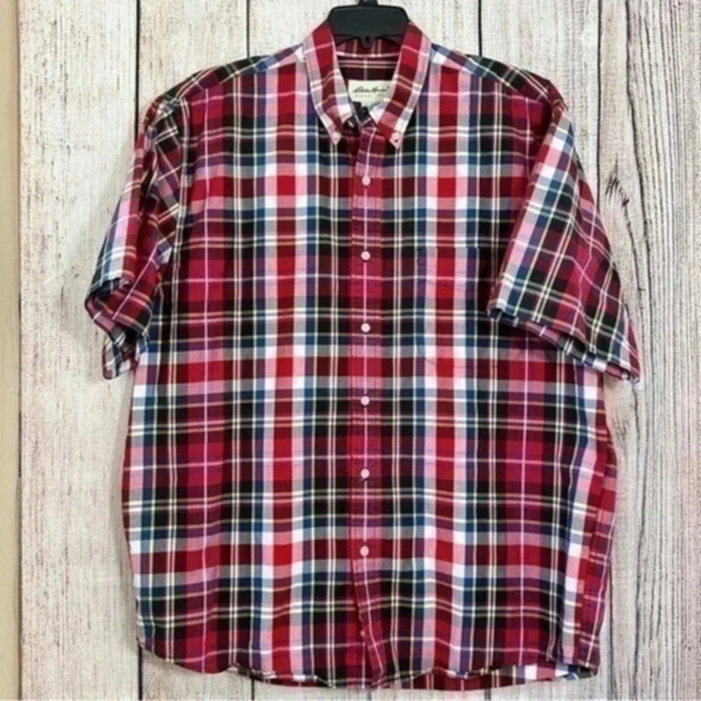 Eddie Bauer Men’s button down shirt size Large